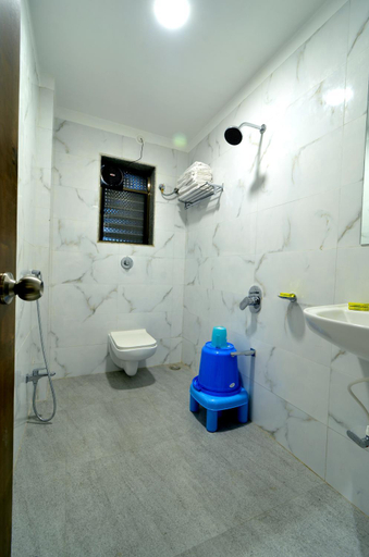 Bathroom 3, Hotel Dwarka Park , Ahmadnagar