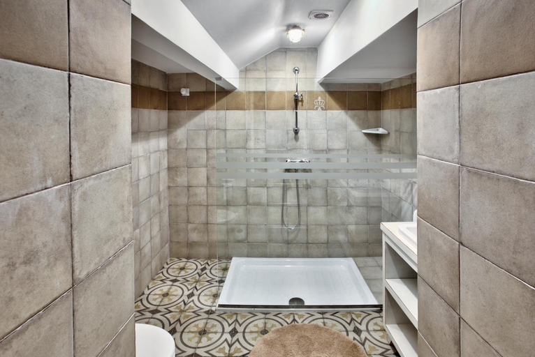Others 5, Chateau La Vallette - Barrakka Suite