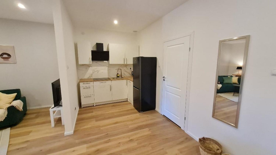 Others 4, RYNEK 2 DUKLA- POKOJE I APARTAMENTY, Krosno