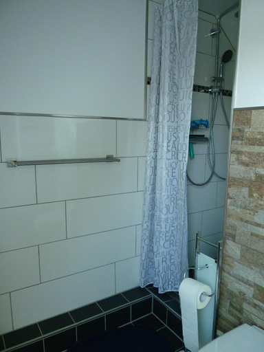Bathroom 5, Bed & Breakfast Wunstorf, Region Hannover
