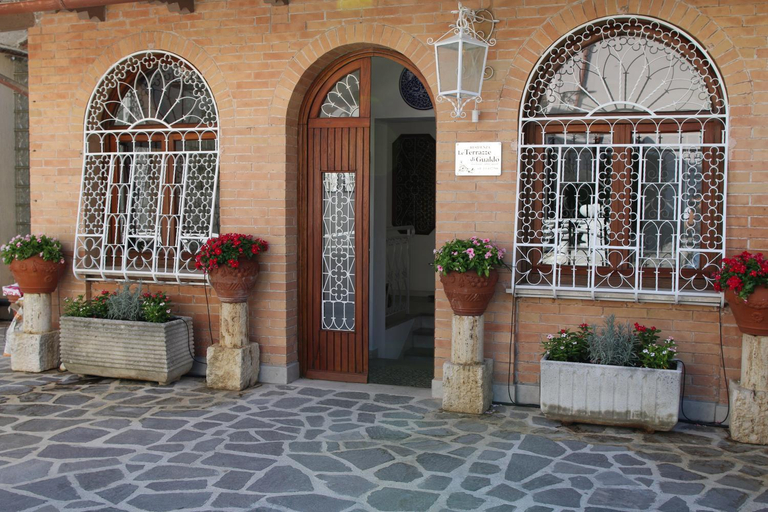 Exterior & Views 1, Residenza Le Terrazze di Gualdo Rent Rooms, Perugia