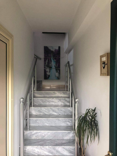Modern Apartment by Ceni, Elbasan, Elbasanit