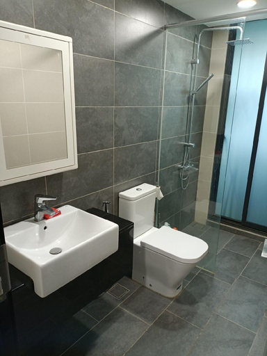 Bathroom 4, Almas suites NETFLIX100mbps BySTAY, Johor Bahru