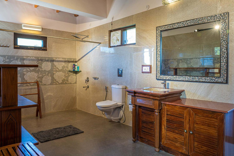 Bathroom 3, StayVista at Scenic Solitude, Nainital