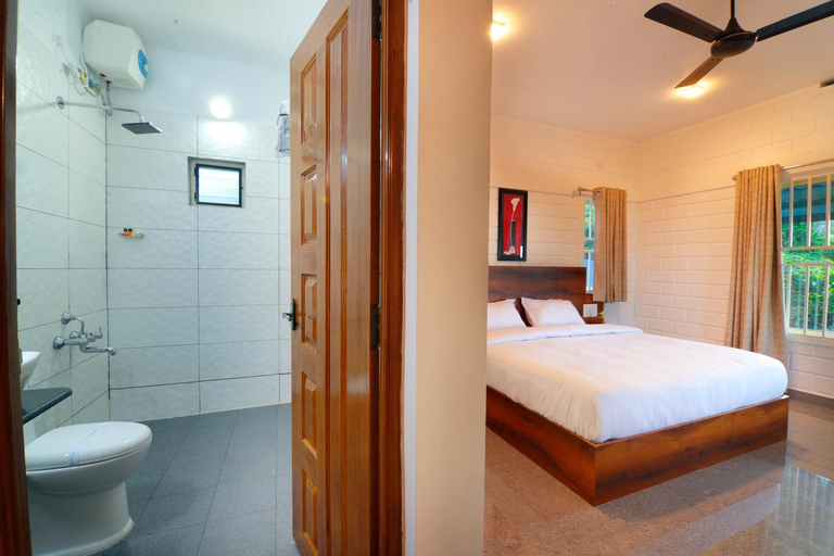 Bathroom 2, 10 Degrees North By Avni Holidays, Idukki