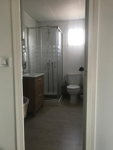 Bathroom, cuchi farm, Madrid