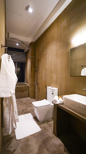 Bathroom 3, Beyond The Sea By Ceylonese, Hikkaduwa