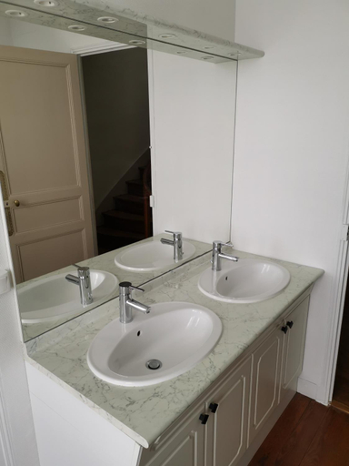 Bathroom 1, Chambres d'hotes VILLA ALEXINA, Loir-et-Cher
