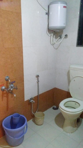 Bathroom 4, Krishna Niwas, Satara