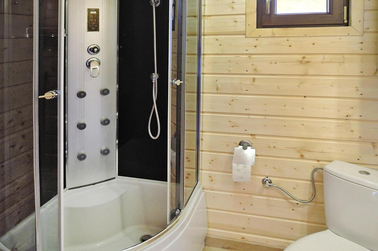 Bathroom 3, Bungalow by Wiselka Lake  Baltic Beach, Kamień