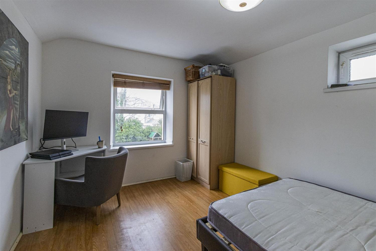 Others 5, millennium stadium guest house, Cardiff