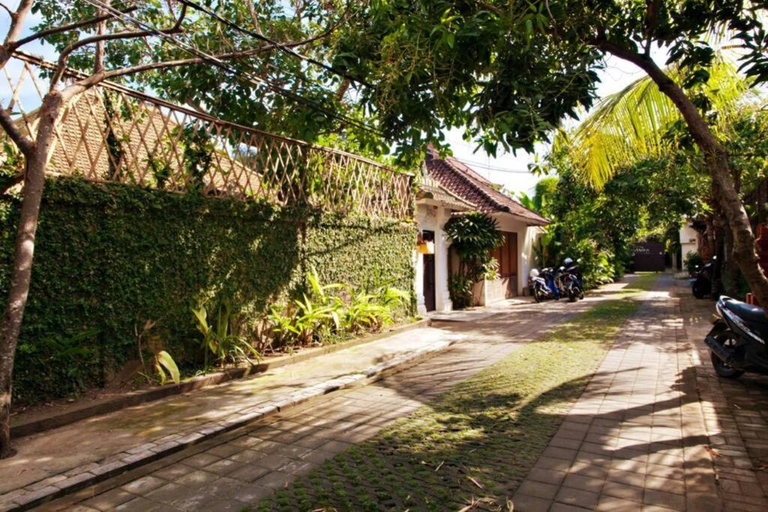 Others 4, Villa Lola, Badung