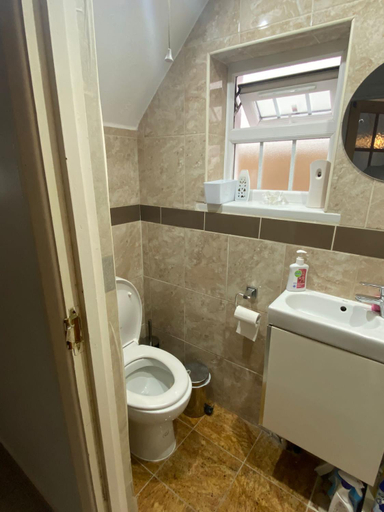 Bathroom 3, Large Double Bedroom with free on site parking max car length 5 metres, London