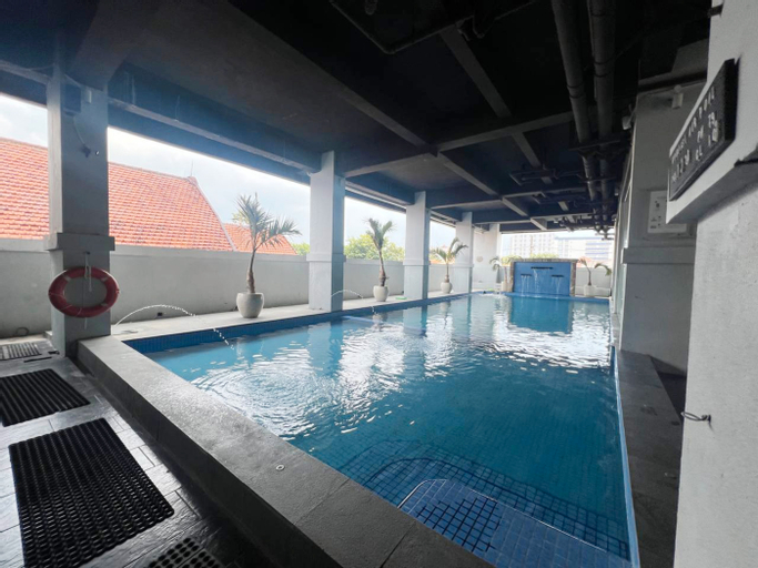 Sport & Beauty, Homey Studio No Kitchen at Grand Darmo Suite Apartment By Travelio, Surabaya