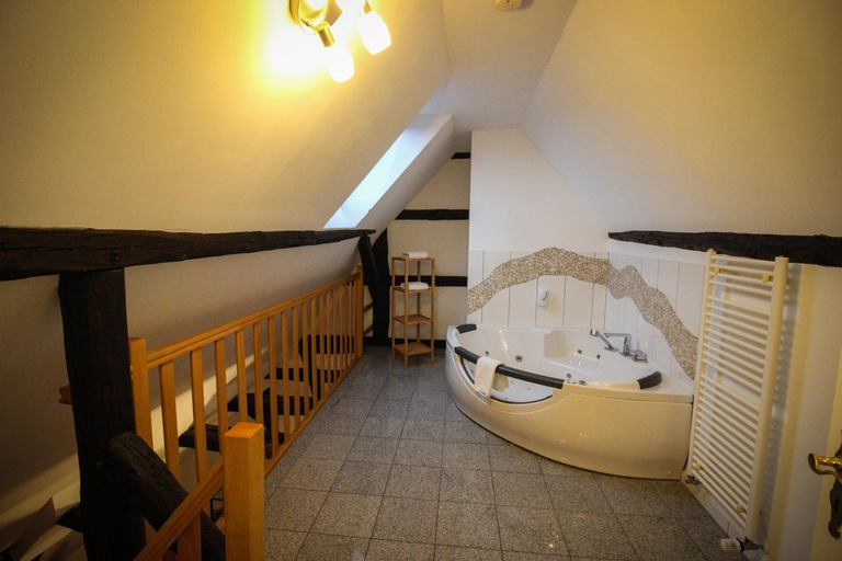 Bedroom 4, Hotel und Restaurant Zum Lowen, Main-Kinzig-Kreis