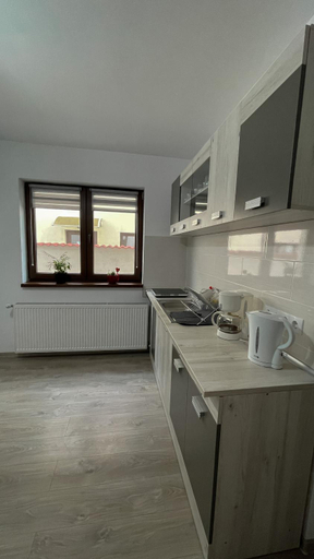 Others 5, Five House, Cisnadie
