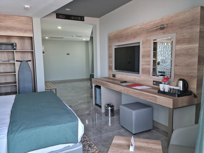 Bedroom 3, Ramada Resort by Wyndham Kizkalesi, Erdemli