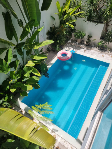 Swimming Pool 7