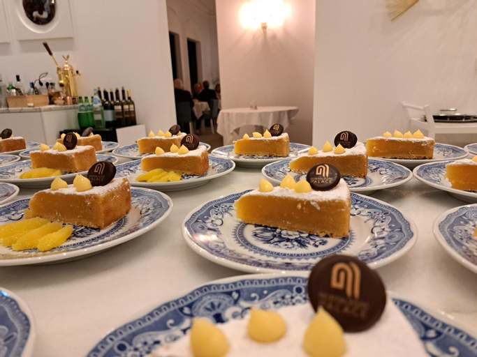 Food & Drinks 26