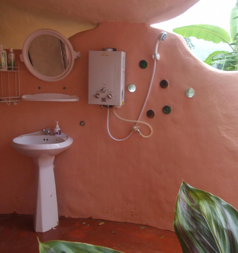 Bathroom 3, Chiang Dao Roundhouses, Chiang Dao
