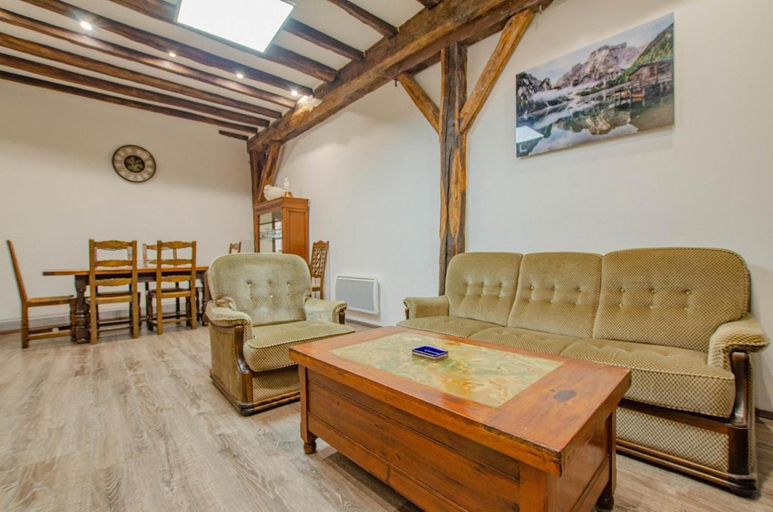Others 5, Chambre d'hote chez Angela, Aube