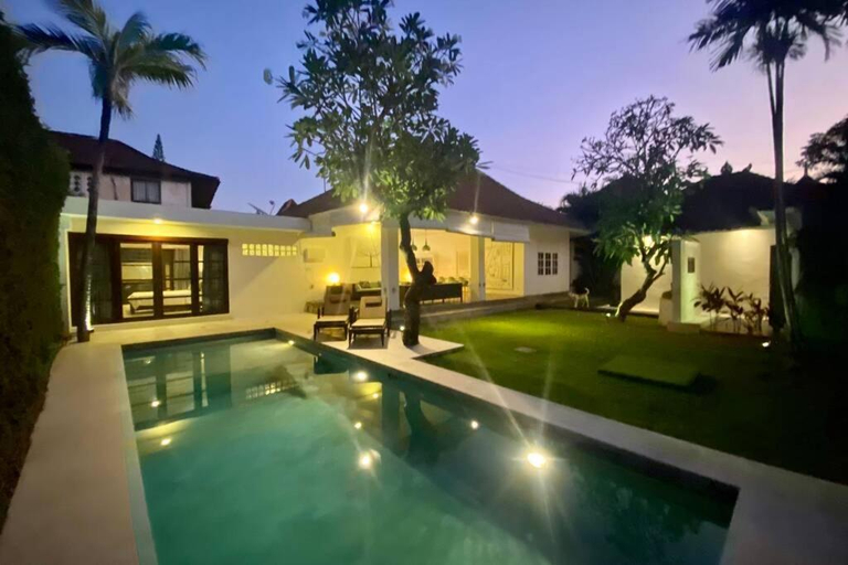 Others 3, Villa Lola, Badung