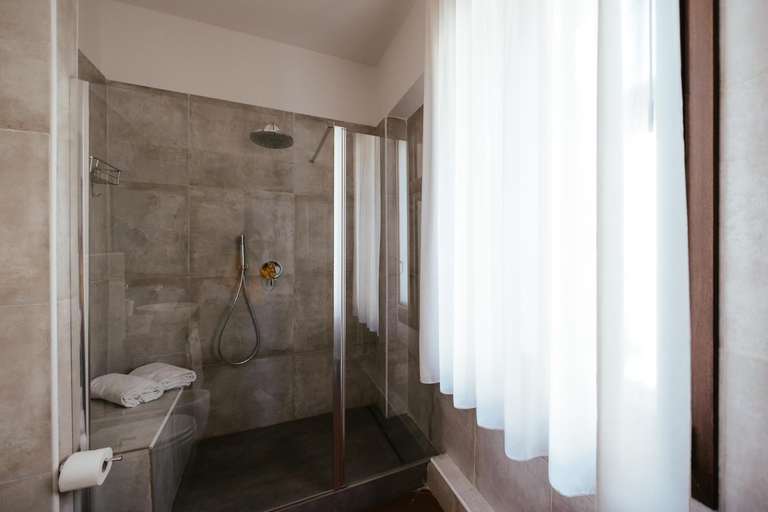 Bathroom 3, Acetaia Malagoli Daniele e B&B, Modena