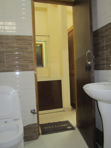 Bathroom 5, Hotel Krishna Rishikesh, Garhwal
