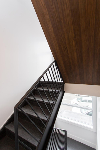 Others 5, Blue Tropics Studio in Little Italy with kitchen by Den Stays, Montréal