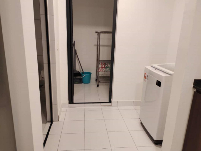 Others 5, Seaview Water Purify Cozy Comfortable for Short & Long Stay in The Landmark by Katana, Penang Island