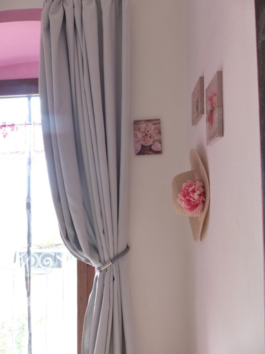 Others 5, B&b Ammentos, Oristano