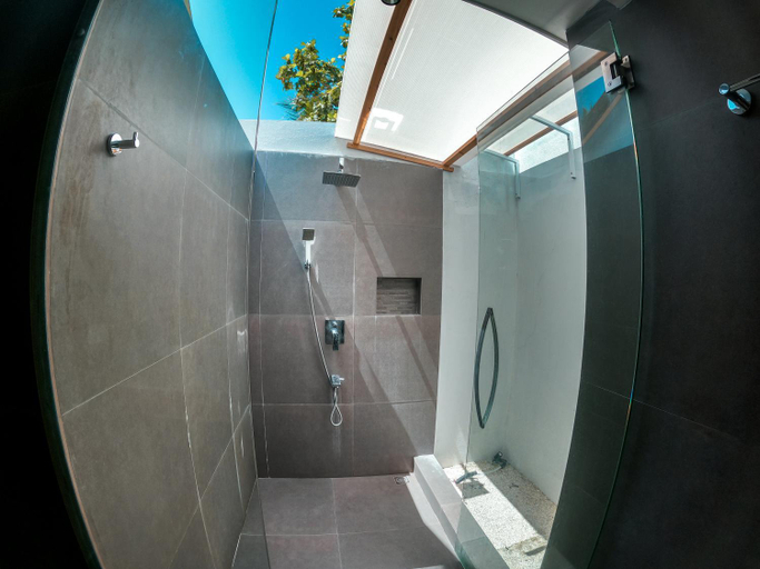 Bathroom 3, RV Thoddoo Maldives - Guest House