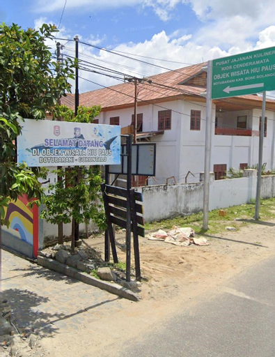 Exterior & Views 9