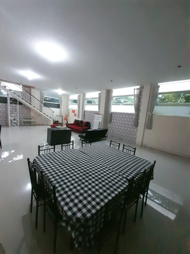 Others 5, Homestay Family Syariah, Lamongan