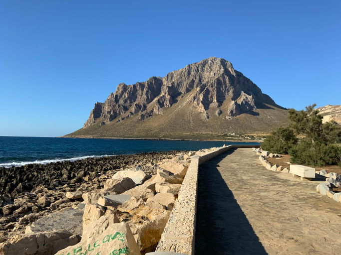 Others 5, Oasi nel Deserto, Trapani