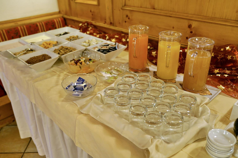 Food & Drinks