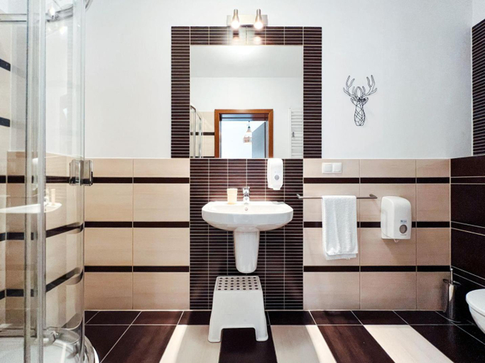 Bathroom 3, Przystanek Gory, Cieszyn