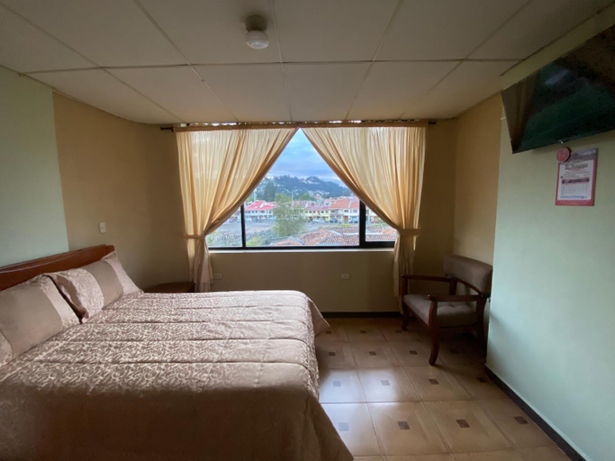 Others 3, Hostal el Paraiso, Cuenca