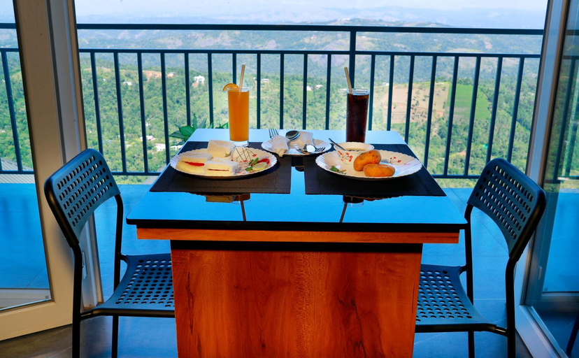 Food & Drinks 3, 10 Degrees North By Avni Holidays, Idukki