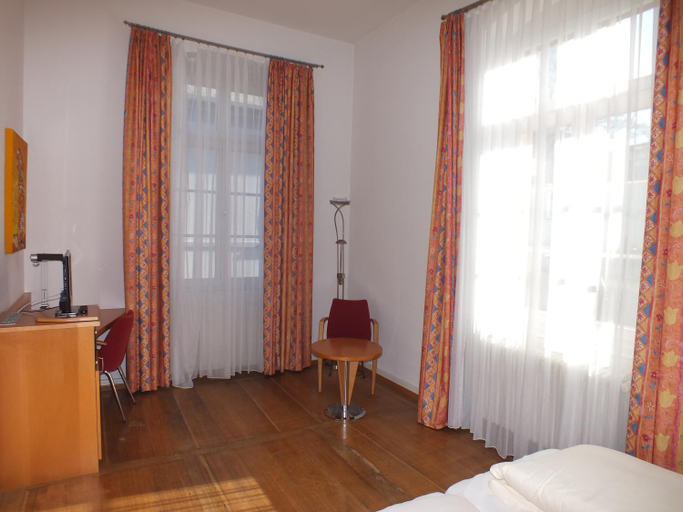Bedroom 3, Alleehaus, Freiburg im Breisgau