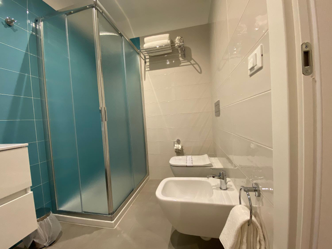 Others 3, Torre del mare Rooms, Savona