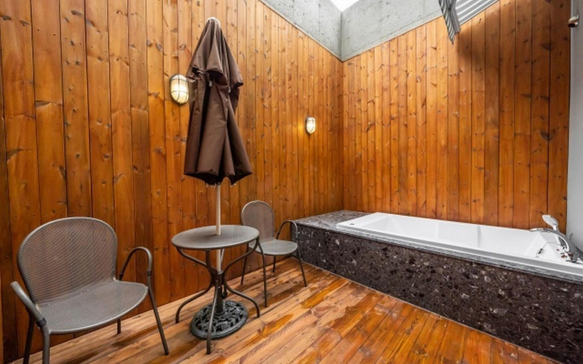 Bathroom 5, Yangju Signal Drive-In Hotel, Yangju