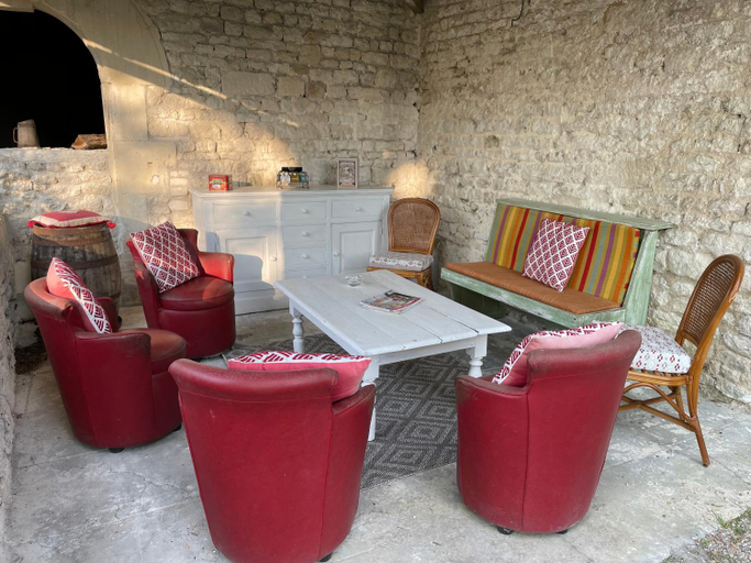 Others 3, Chateau de varaize, Charente-Maritime
