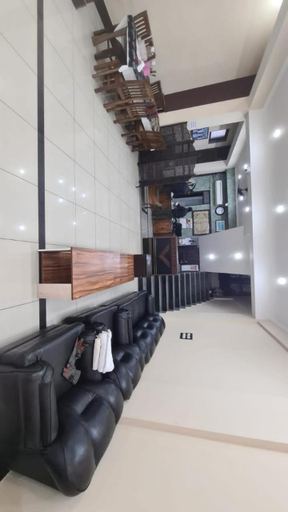 Others 4, Royal Pamposh Hotel, Srinagar