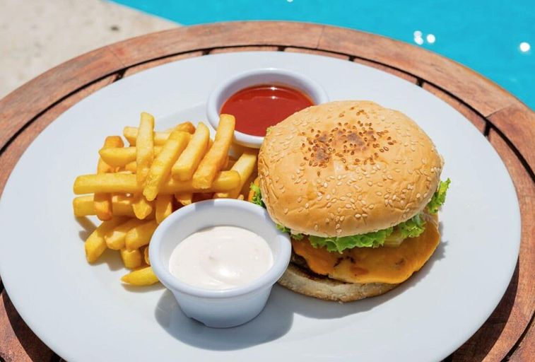 Food & Drinks 5, Coral Bay by DR Collection, Salvaleon de Higuey