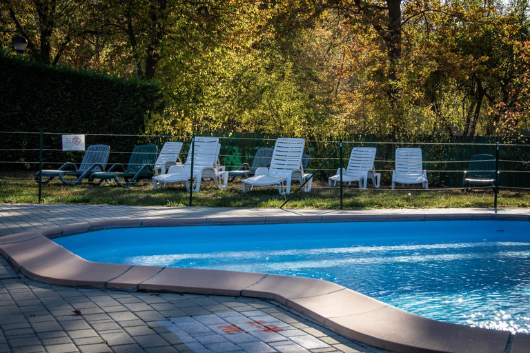 Swimming Pool 2