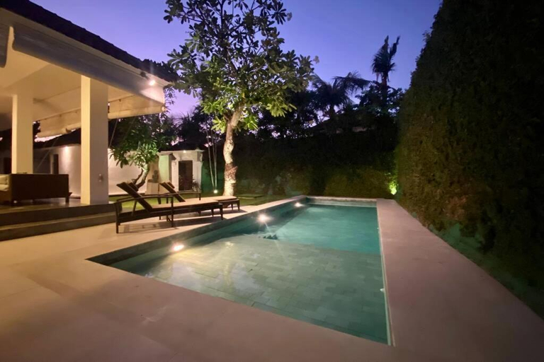 Others 2, Villa Lola, Badung