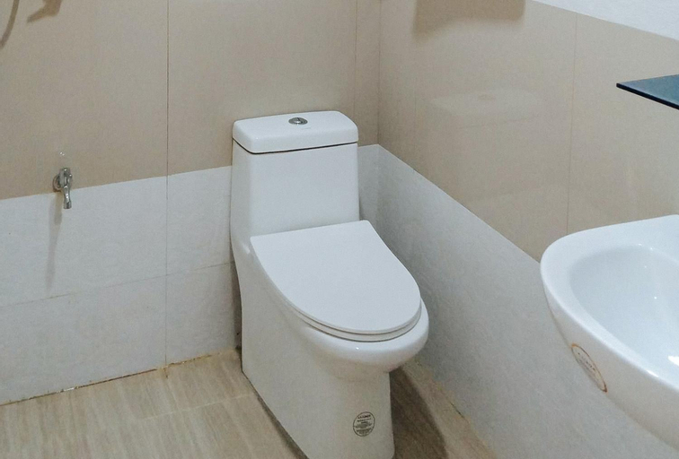 Bathroom 8