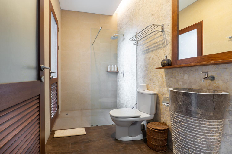 Bathroom 4, Angan Angan Villas, Badung