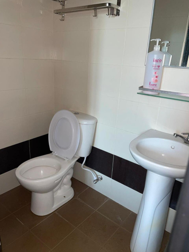Bathroom 2, Intanova Hotel, Hilir Perak